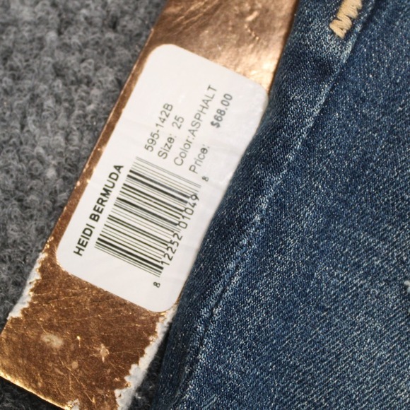 NWT Anoname Heidi Bermuda Denim Shorts‎ Size 25 Distressed Cuffed - Picture 3 of 9